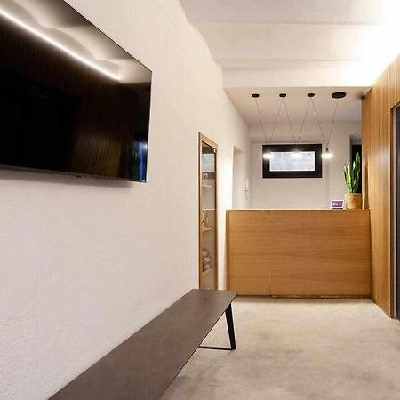 ז'ירונה Velo Vern 3 Luxury Penthouse W Views Of City Wall מראה חיצוני תמונה