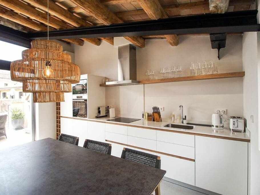 ז'ירונה Velo Vern 3 Luxury Penthouse W Views Of City Wall מראה חיצוני תמונה