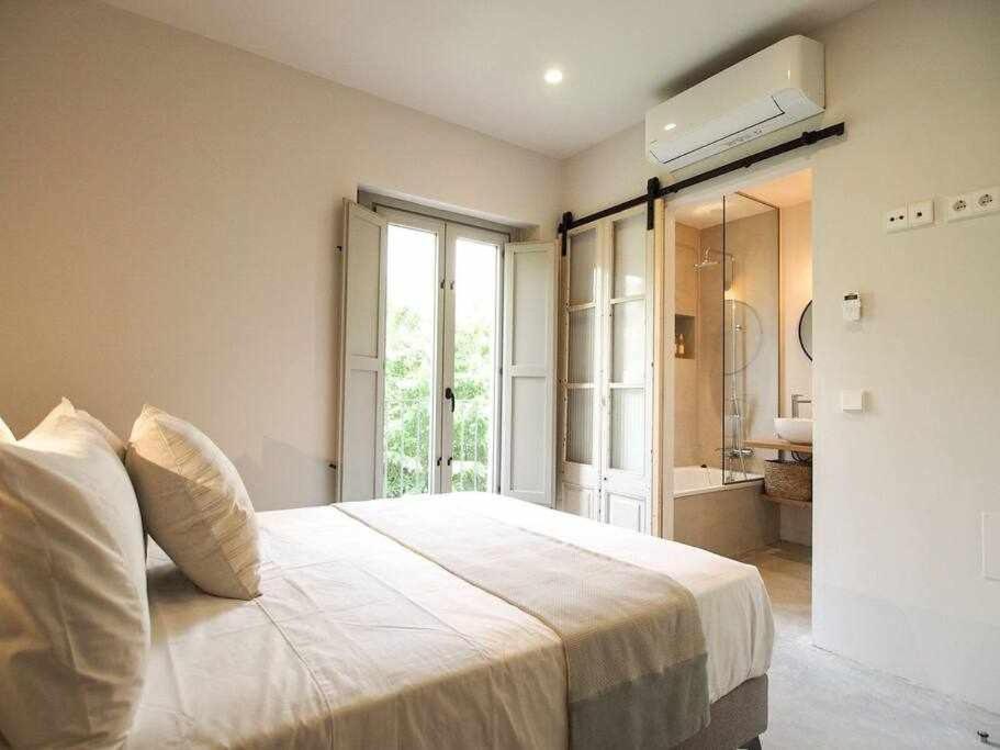 ז'ירונה Velo Vern 3 Luxury Penthouse W Views Of City Wall מראה חיצוני תמונה
