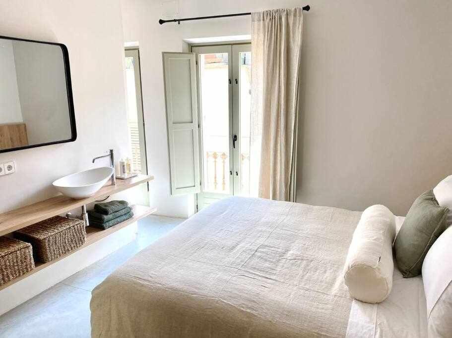 ז'ירונה Velo Vern 3 Luxury Penthouse W Views Of City Wall מראה חיצוני תמונה