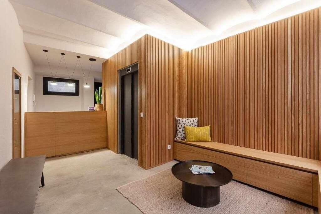 ז'ירונה Velo Vern 3 Luxury Penthouse W Views Of City Wall מראה חיצוני תמונה