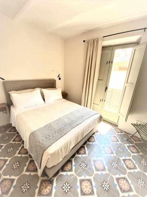 ז'ירונה Velo Vern 3 Luxury Penthouse W Views Of City Wall מראה חיצוני תמונה